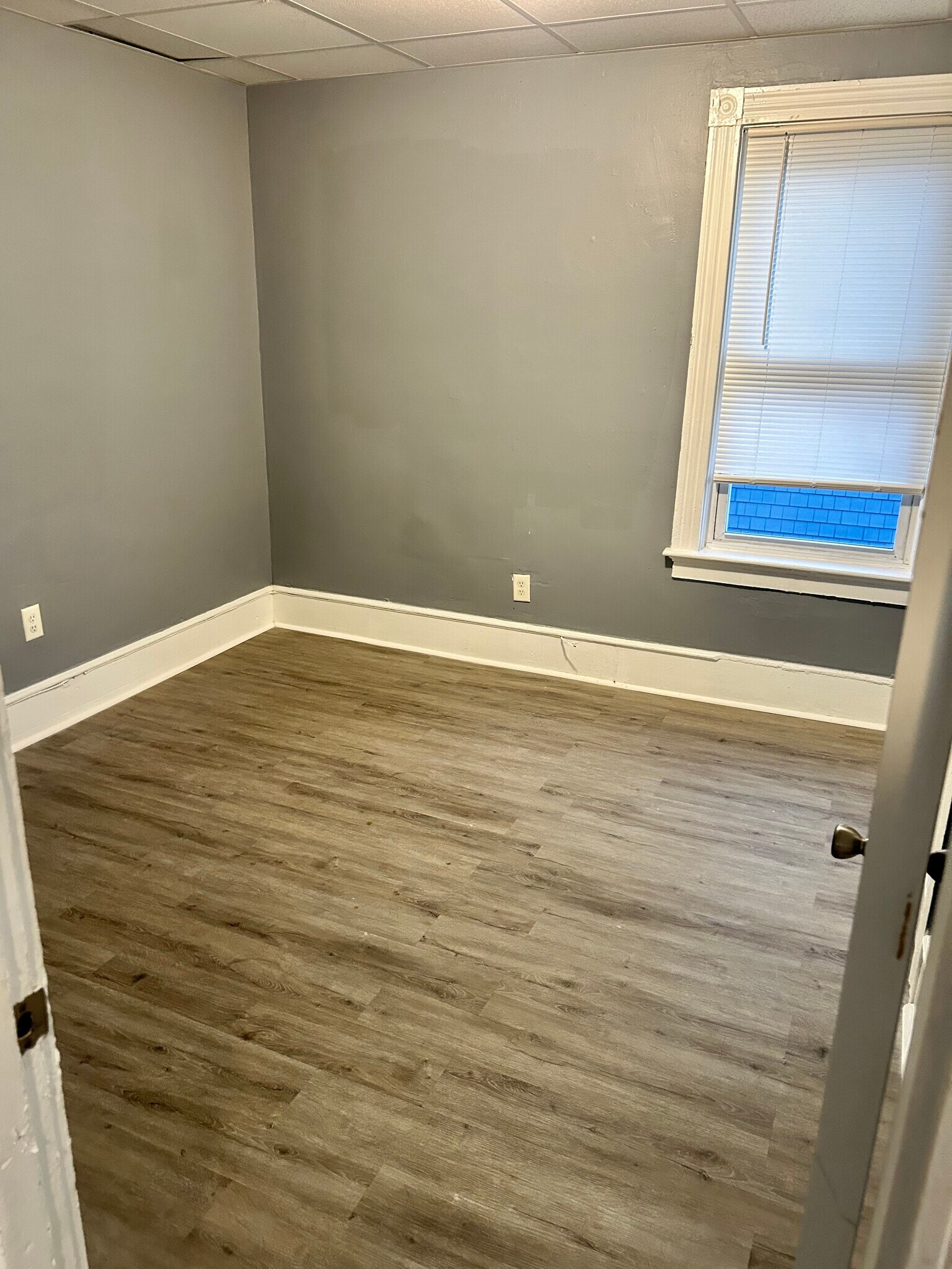 Building Photo - 18 John St