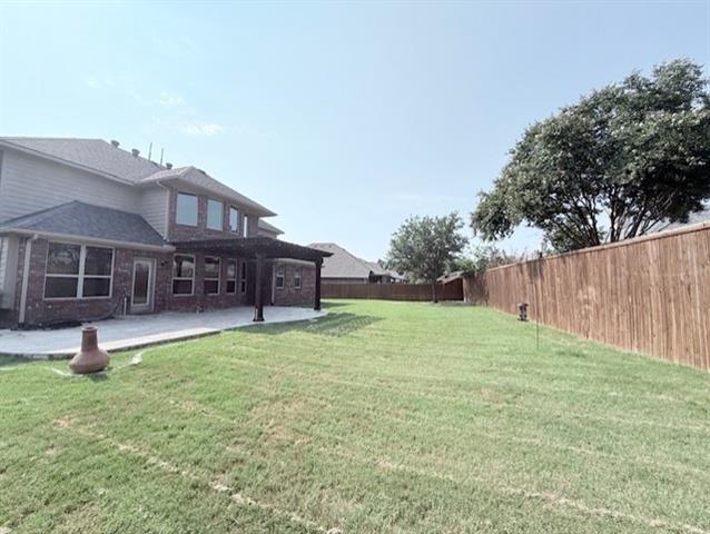 Building Photo - 12571 Valley Spring Dr