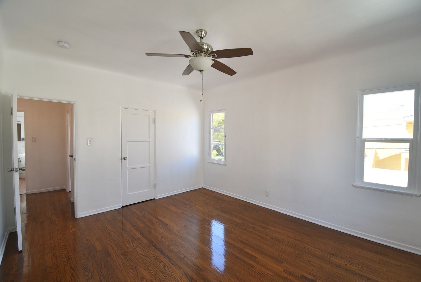 Building Photo - 1417 S Crescent Heights Blvd