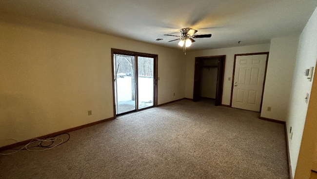 Building Photo - 916 Kings Rd