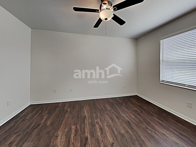 Building Photo - 12025 Whistling Wind Dr