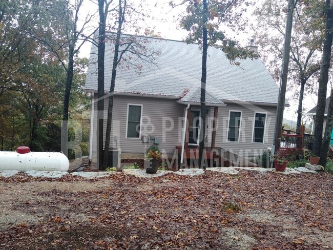 Building Photo - Fantastic Furnished 1 Bedroom Cond