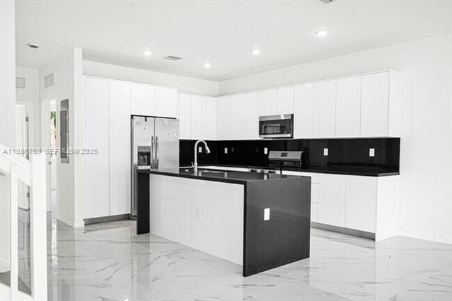 Building Photo - 22431 SW 125th Ave