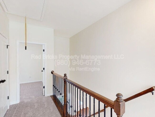 Building Photo - 17712 Summers Walk Blvd