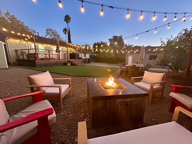 Building Photo - 18 Vista Grande Ave