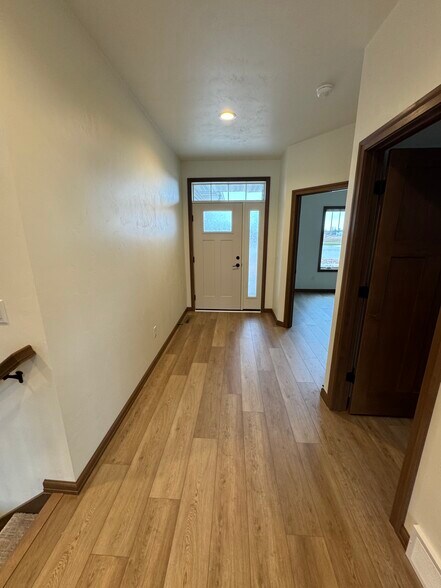 Building Photo - 403 Founders Way