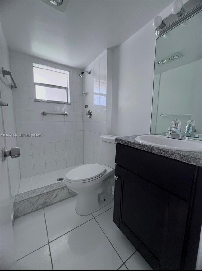 Building Photo - 2430 SW 81st Ave
