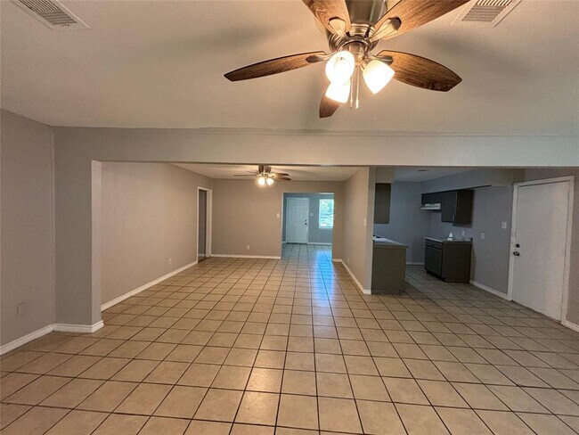 Building Photo - 11802 Sorsby Way
