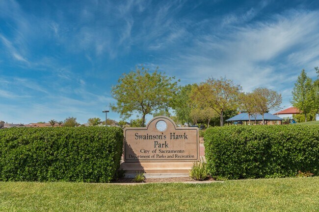 Building Photo - Immaculate single owner home in Natomas w/generous open layout