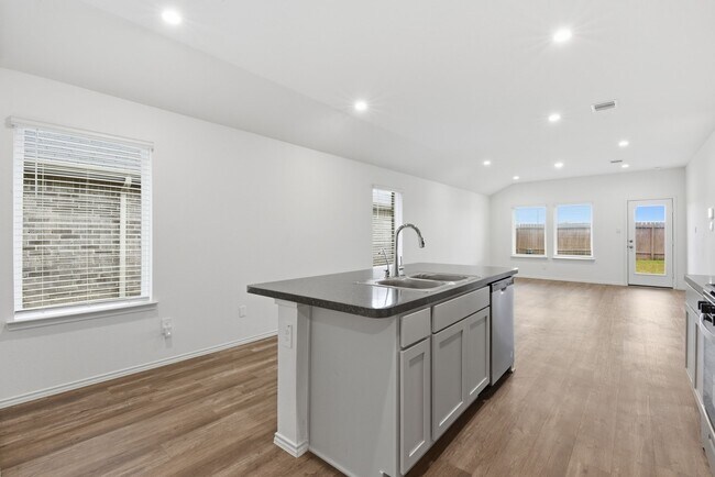 Building Photo - 24343 Saddlestone Green Dr