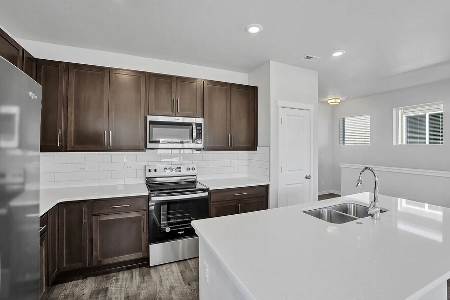 Kitchen - 13653 Frost Bitten Grv