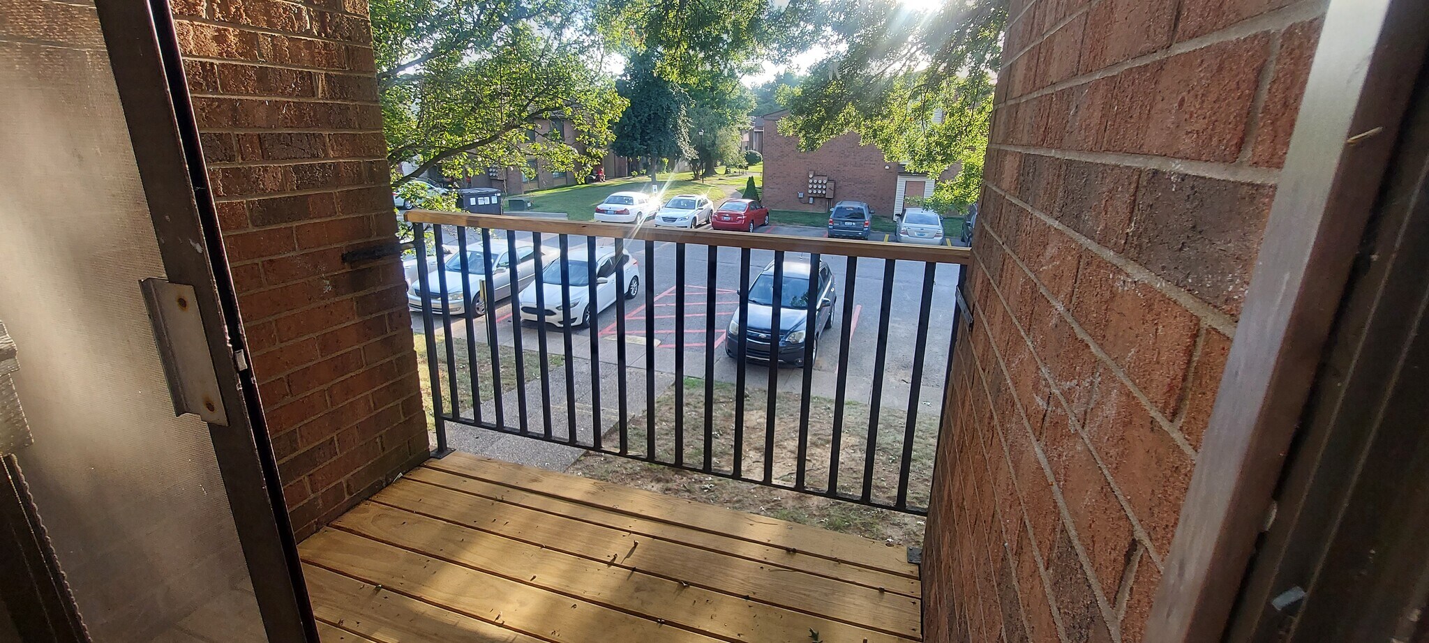 Building Photo - 7098 Wildwood Cir