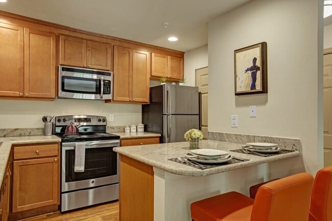 Building Photo - Windsong