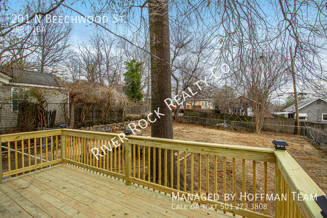 Building Photo - 201 Beechwood St