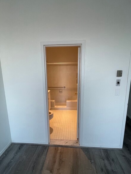 Building Photo - 191 Presidential Blvd