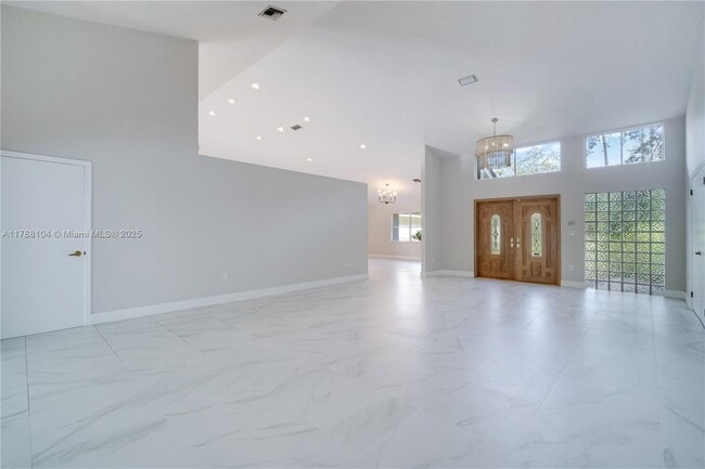 Building Photo - 9818 SW 111th Terrace
