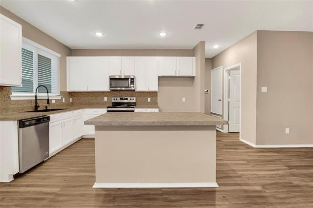 Building Photo - 1021 Waverly Dr