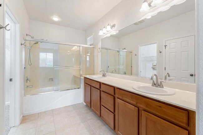 Building Photo - 8532 Hawley Way