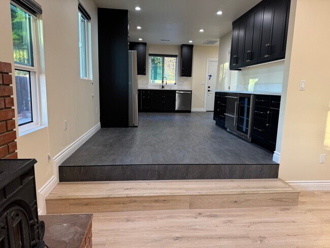 Building Photo - 9857 Foothill Blvd