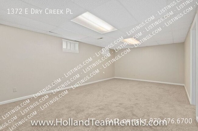 Building Photo - 1372 E Dry Creek Pl