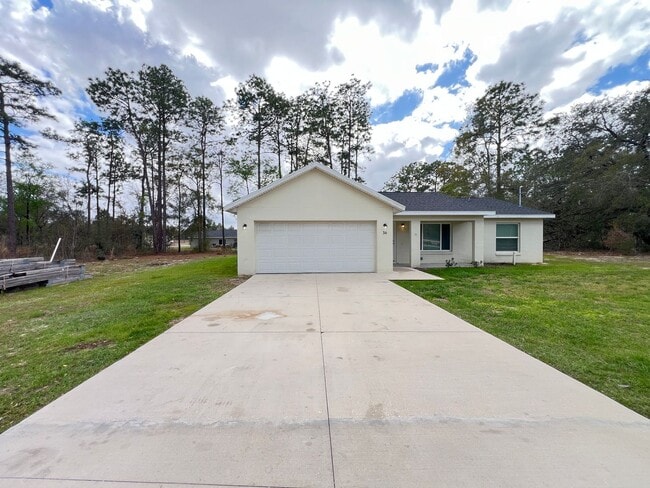 Building Photo - BEAUTIFUL 3 BD/2BA Home in Ocklawaha!!