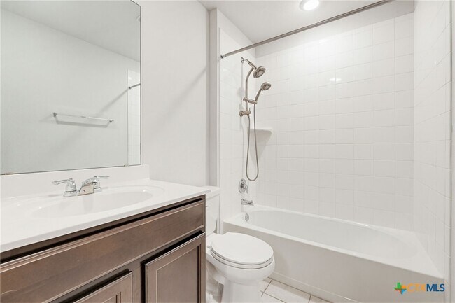 Building Photo - 9505 Kensley Rose Dr