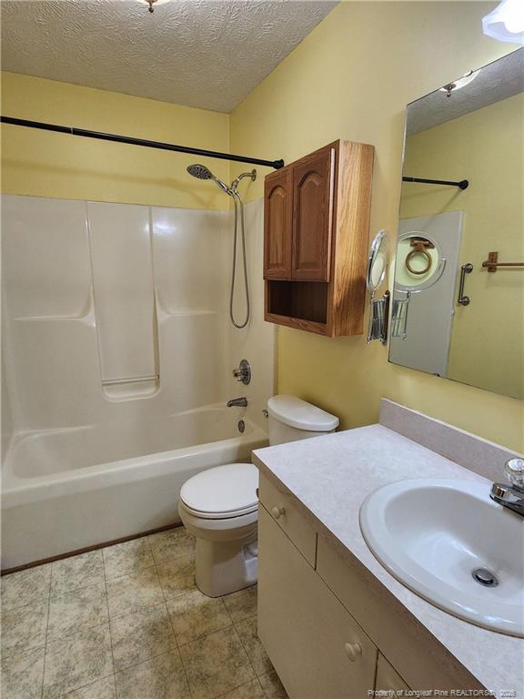 Building Photo - 909 Flintwood Rd