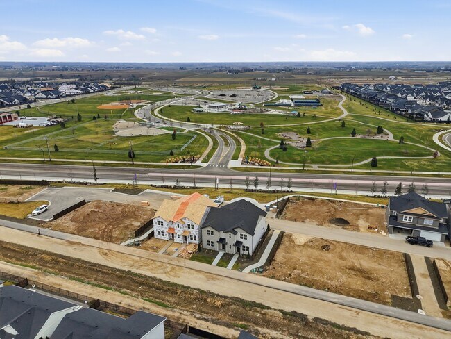 Building Photo - 2144 E Deep Purple Ln