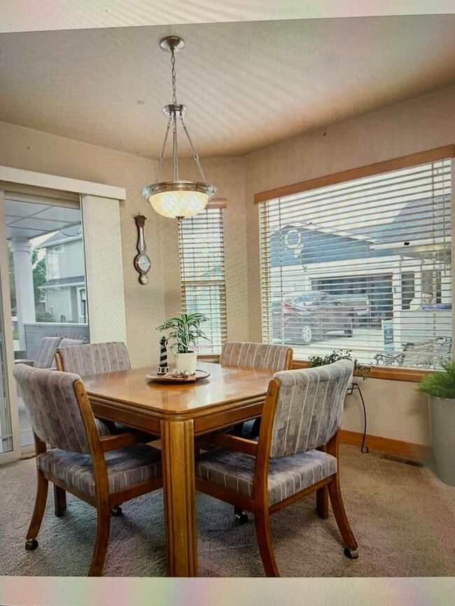 Building Photo - 648 Callisto Dr