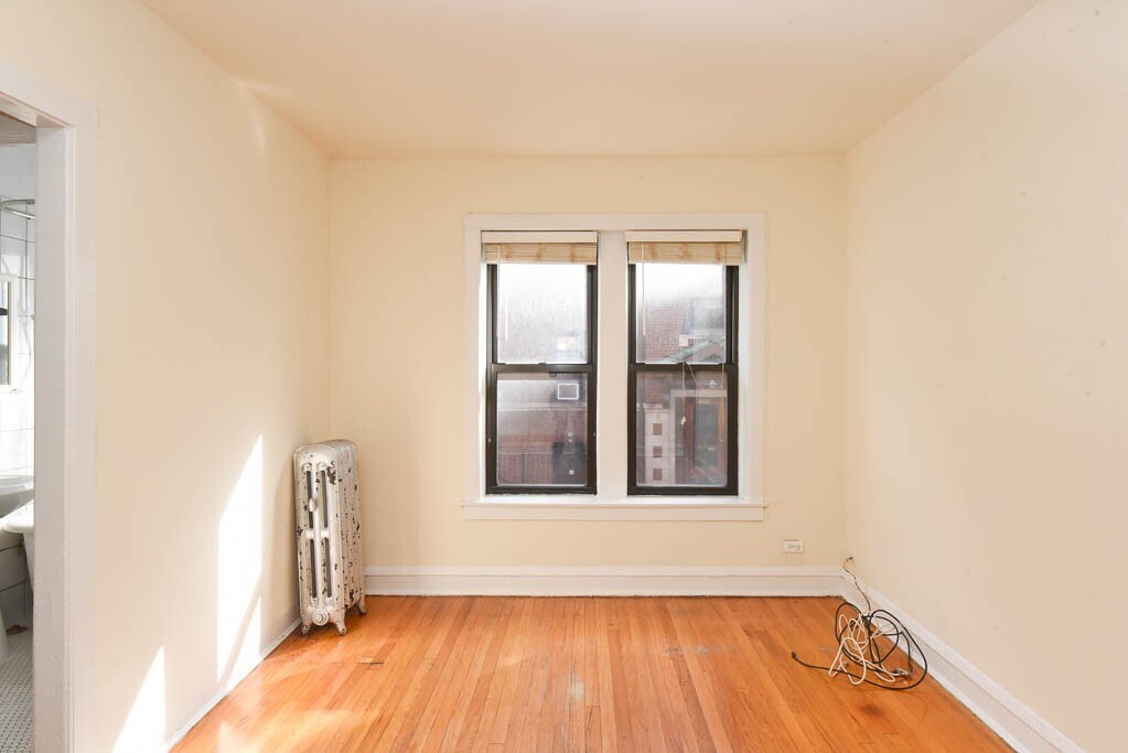 Building Photo - 3312 W Schubert Ave