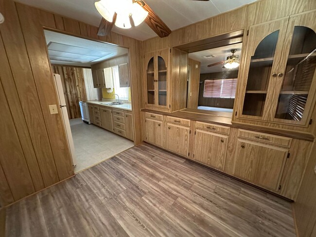 Building Photo - Gorgeous Manufactured Home