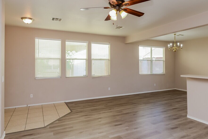 Building Photo - 332 Plum Horse Ave