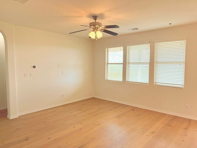Building Photo - 7433 Sunset Heights Cir