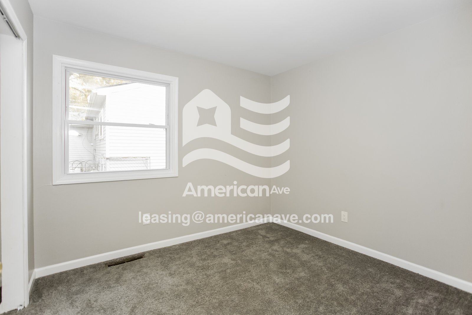 Building Photo - 20019 Lexington