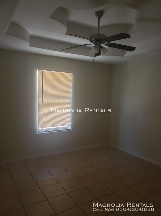 Building Photo - 1610 N Inspiration Rd