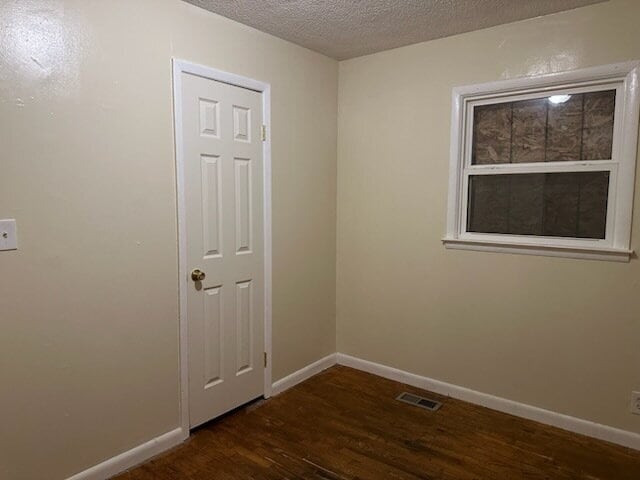 Building Photo - Cozy 3-Bedroom Single-Family Home in Flint – Spacious & Comfortable Living!