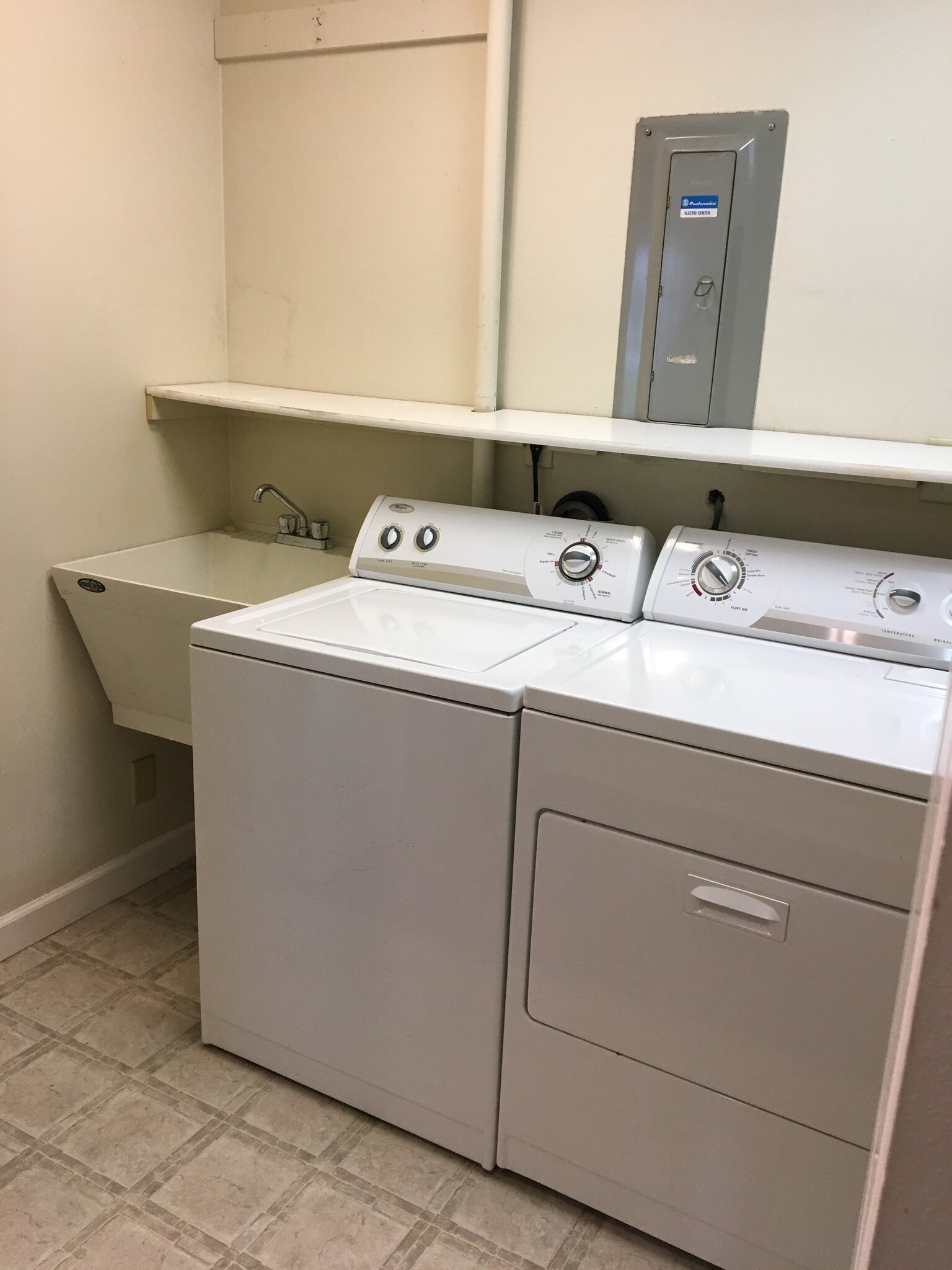Laundry area washer/dryer - 217 Main St