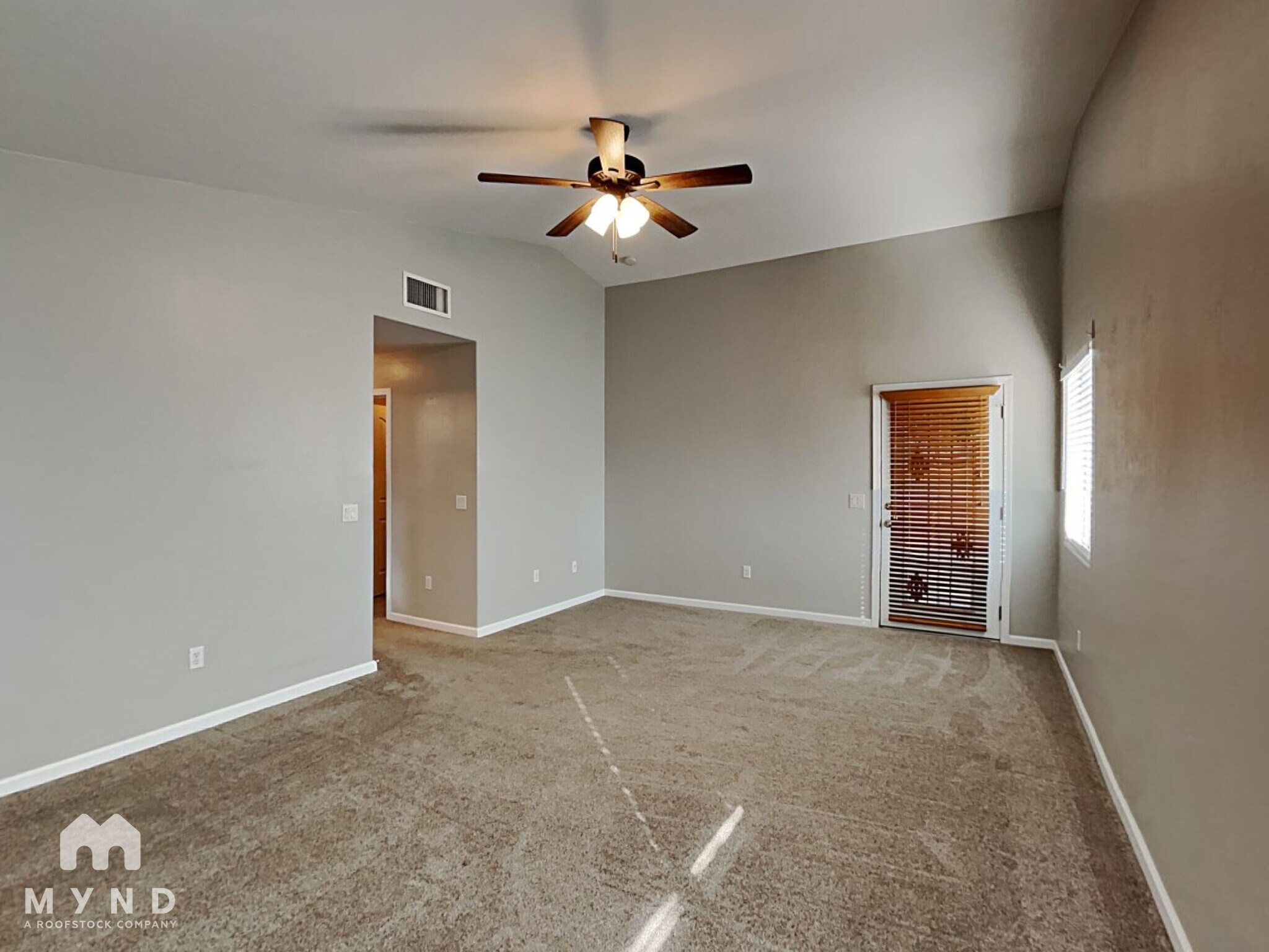 Building Photo - 7369 S Pacific Willow Dr