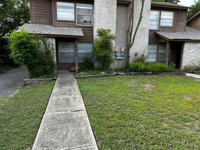Building Photo - 13618 Dutch Myrtle Dr