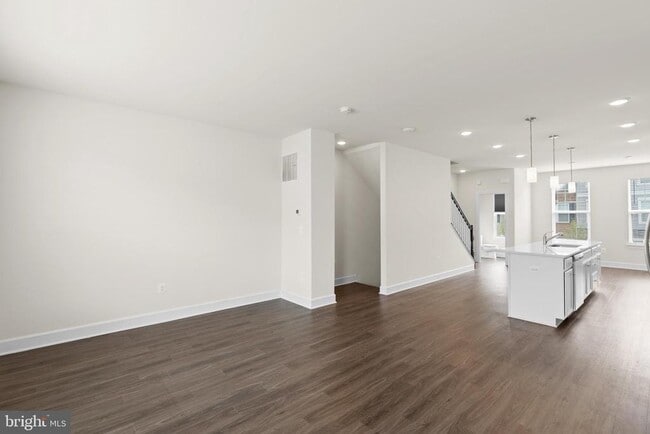 Building Photo - 10720 Shadewell Spg Wy