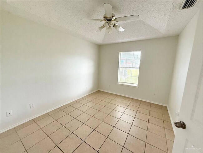 Building Photo - 9 N 8th St