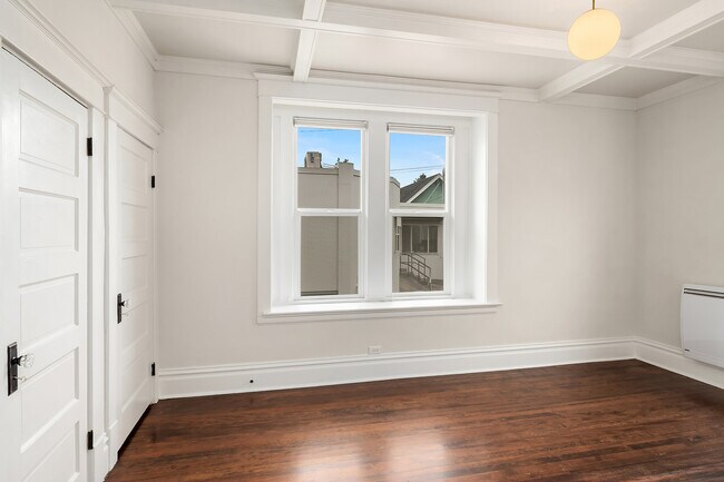 Building Photo - 315 W. McGraw Street