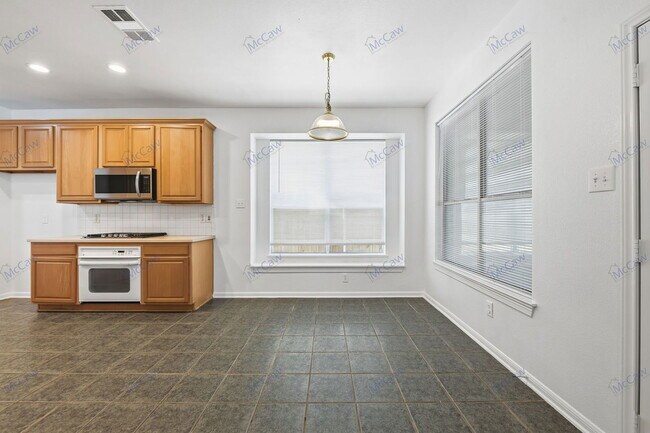 Building Photo - 3833 Tidball Dr