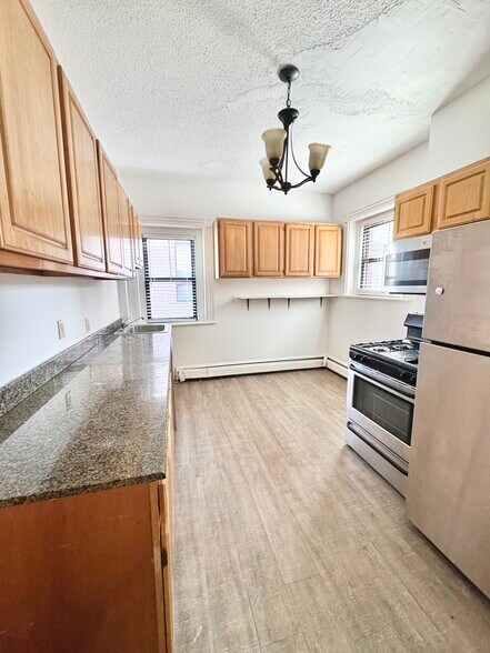 Primary Photo - 1510 Tremont St