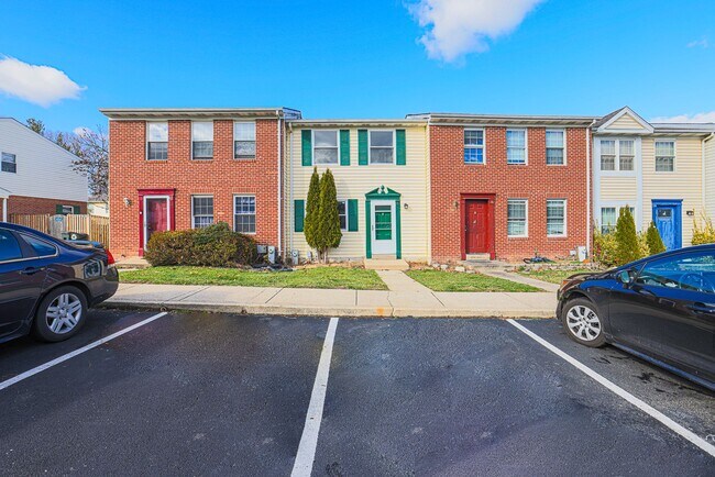 Building Photo - 14 Luffing Ct