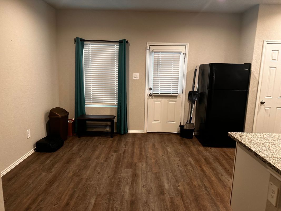 Building Photo - 13014 Heathers Elm
