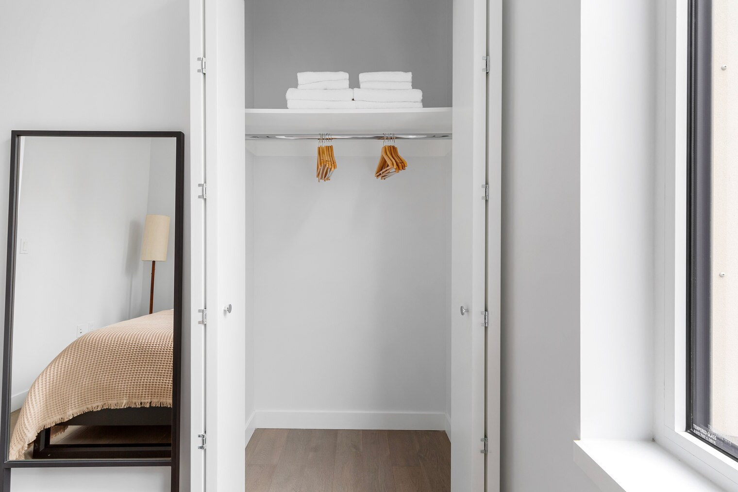 Building Photo - 200 E 23rd St