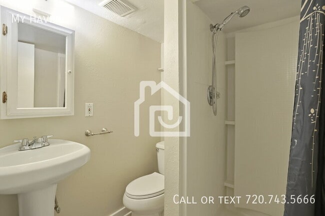 Building Photo - 1010 Jay St