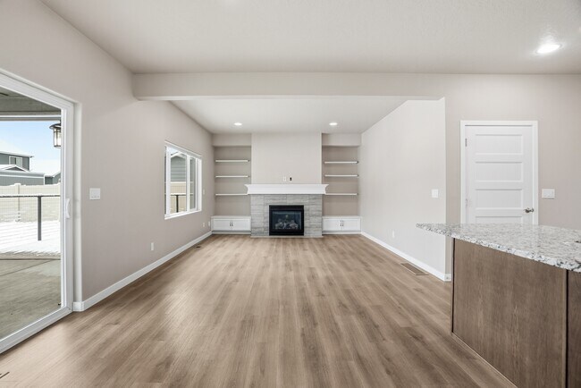 Building Photo - 2067 W Alsea Ave