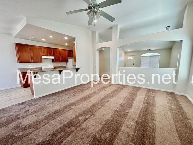 Building Photo - 15976 Elkins St